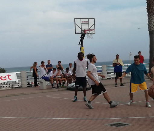 Ventimiglia: grande successo di partecipanti per la terza edizione dello 'Street Basket' (Foto)