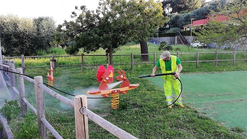 I lavori al parco giochi di San Bartolomeo al Mare