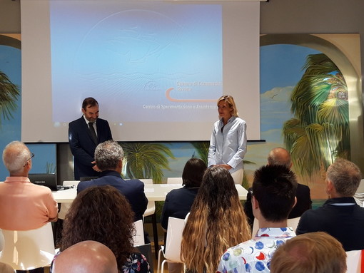 Da sinistra: Dott.Carlo Pasini, Direttore del CRA-FSO, Dott.ssa Claudia Lolli, Vicesindaco del Comune di Sanremo, Dott.ssa Valentina Scariot e Prof. Marco Devecchi (membri del Comitato scientifico della Summer School.