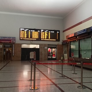 Ventimiglia, in stazione annunci vocali incomprensibili: storpiati i nomi delle fermate francesi (Video) Ventimiglia, in stazione annunci vocali incomprensibili: storpiati i nomi delle fermate francesi (Video)