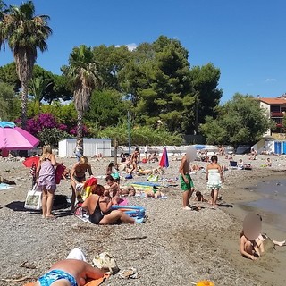 Divieto di balneazione? La 'Spiaggia dell'Antenna' a Sanremo potrà essere usata per attività ludico-sportive
