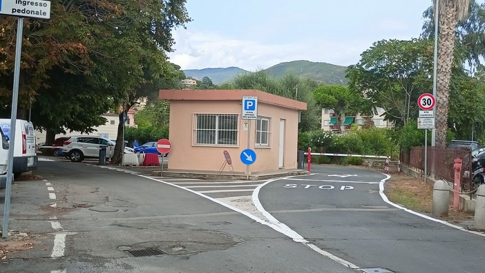 All'ospedale di Bordighera arriva la sbarra d'accesso, monitorate le entrate e le uscite (Foto e video) All'ospedale di Bordighera arriva la sbarra d'accesso, monitorate le entrate e le uscite (Foto e video)