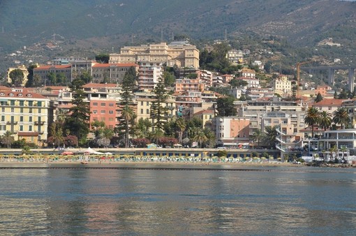 Sanremo: un sistema per migliorare la qualità dell'acqua tra Portosole ed il porto vecchio, proposto dalla Cnis Sanremo: un sistema per migliorare la qualità dell'acqua tra Portosole ed il porto vecchio, proposto dalla Cnis