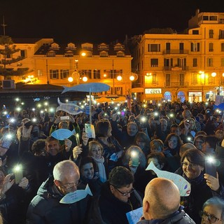 Ventimiglia: domenica prossima alle 18.30 nuovo flashmob delle 'sardine' su ‘La cattiva memoria fabbrica mentitori’
