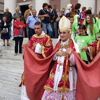 Imperia: ieri pomeriggio la Messa e la Processione per San Maurizio con il Vescovo Borghetti (Foto) Imperia: ieri pomeriggio la Messa e la Processione per San Maurizio con il Vescovo Borghetti (Foto)