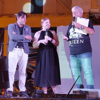 Nuova svolta per 'Sanremo t'inCanta', dopo la serata di martedì sull'acqua domani quella sul sole