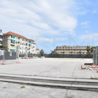 Lavori in piazza Colombo: le precisazioni del comune "Fondi traslati al rifacimento dei marciapiedi sul lato Nord e Nord-Ovest Lavori in piazza Colombo: le precisazioni del comune "Fondi traslati al rifacimento dei marciapiedi sul lato Nord e Nord-Ovest