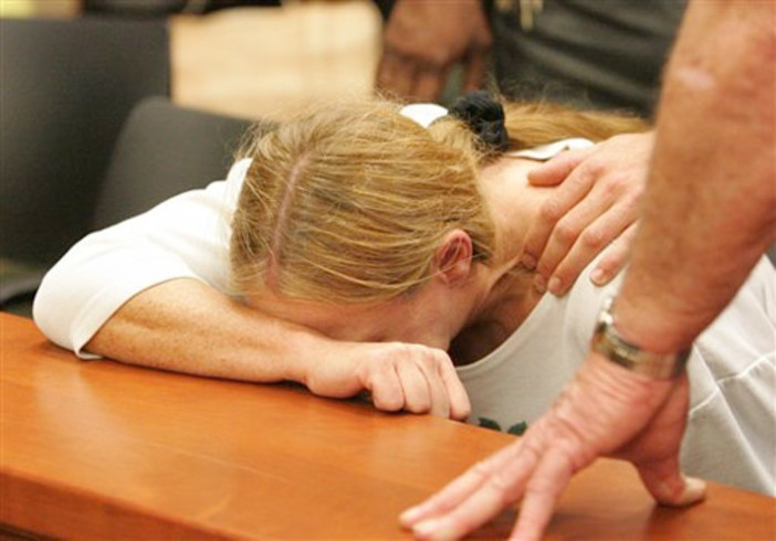 Sanremo: uomo abbandonato dalla moglie, il legale "Da anni la donna subiva maltrattamenti e violenze" Sanremo: uomo abbandonato dalla moglie, il legale "Da anni la donna subiva maltrattamenti e violenze"