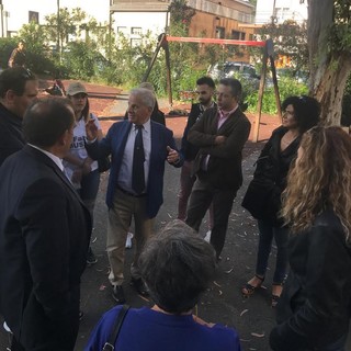 Imperia: Claudio Scajola prosegue il tour in città, oggi tappa nel quartiere delle ex Ferriere Imperia: Claudio Scajola prosegue il tour in città, oggi tappa nel quartiere delle ex Ferriere