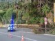 Bordighera: crolla un traliccio sull'Aurelia di fronte ai Giardini Pallanca, intervento dei VVF Bordighera: crolla un traliccio sull'Aurelia di fronte ai Giardini Pallanca, intervento dei VVF