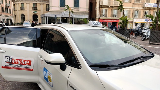 Bonus taxi: La proroga fino al 31 marzo 2022 ci sarà, Regione già al lavoro per delibera prima di fine anno Bonus taxi: La proroga fino al 31 marzo 2022 ci sarà, Regione già al lavoro per delibera prima di fine anno