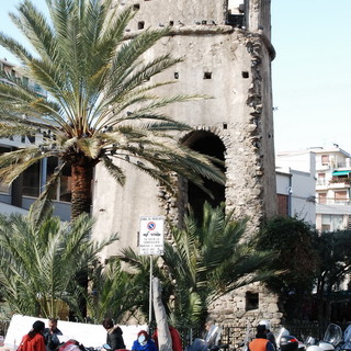 Sanremo: iniziano oggi per 'Vicoli e Verde' i lavori alla prima aiuola di via Montà