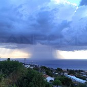 Ponente ligure escluso dall’allerta notturna, ma da oggi scatta il nuovo avviso: temporali attesi nell’imperiese dalle 11 alle 18