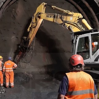 Tenda bis: buone notizie dal colle, mancano solo 4 metri per raggiungere il confine francese della galleria Tenda bis: buone notizie dal colle, mancano solo 4 metri per raggiungere il confine francese della galleria