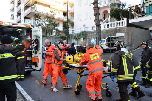 Sanremo: è purtroppo morta la 55enne che si è buttata stamattina in via Lamarmora