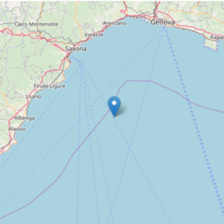 La localizzazione dell'epicentro nel mar Ligure