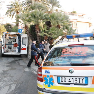 Sanremo: 40enne cade dal terzo piano di un'abitazione di strada mulattiera Peiranze Sanremo: 40enne cade dal terzo piano di un'abitazione di strada mulattiera Peiranze