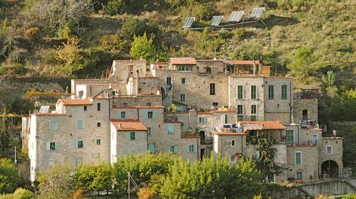 Torri Superiore: proseguono all’Ecovillaggio i corsi per imparare a vivere in modo sostenibile Torri Superiore: proseguono all’Ecovillaggio i corsi per imparare a vivere in modo sostenibile