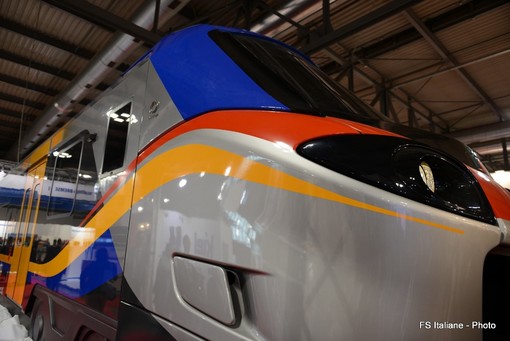 Appello di Assoutenti e pendolari "Fate arrivare i treni pop e rock alla stazione di Ventimiglia" Appello di Assoutenti e pendolari "Fate arrivare i treni pop e rock alla stazione di Ventimiglia"