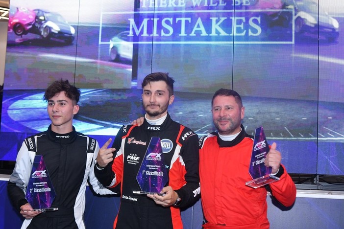 Automobilismo: Twingo Cup, dominio assoluto per il sanremese Kevin Liguori nella seconda tappa di campionato. Weekend in salita per Vinicio Automobilismo: Twingo Cup, dominio assoluto per il sanremese Kevin Liguori nella seconda tappa di campionato. Weekend in salita per Vinicio