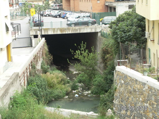 Sanremo: miasmi nella zona della frana del 2007, stamani il sopralluogo dell'Assessore e dei tecnici