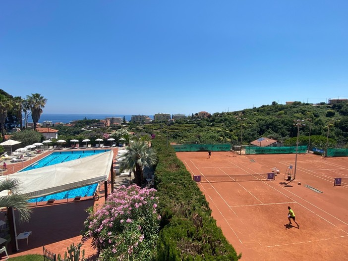 Friendly OPEN WEEK al Solaro Sporting di Sanremo Friendly OPEN WEEK al Solaro Sporting di Sanremo