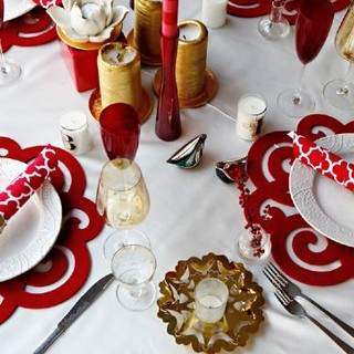 Sarà un cenone di Capodanno per tutte (o quasi) le tasche, quello offerto domani sera dai ristoranti della provincia di Imperia