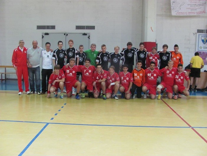 Pallamano: torneo internazionale per il 50° anniversario delle 'Città gemellate' a Bordighera Pallamano: torneo internazionale per il 50° anniversario delle 'Città gemellate' a Bordighera