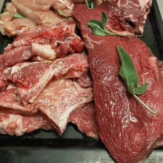 A Verezzo torna la grande festa della carne: alla Trattoria del Ponte due serate dedicate ai sapori della tradizione A Verezzo torna la grande festa della carne: alla Trattoria del Ponte due serate dedicate ai sapori della tradizione