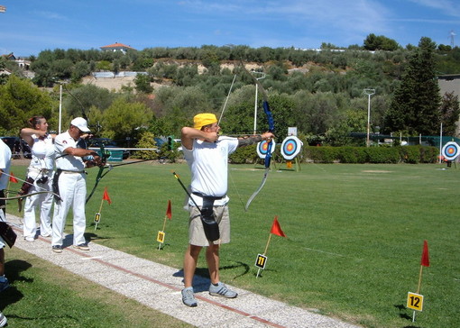 Triora: domenica a Monesi una giornata per scoprire il tiro con l'arco