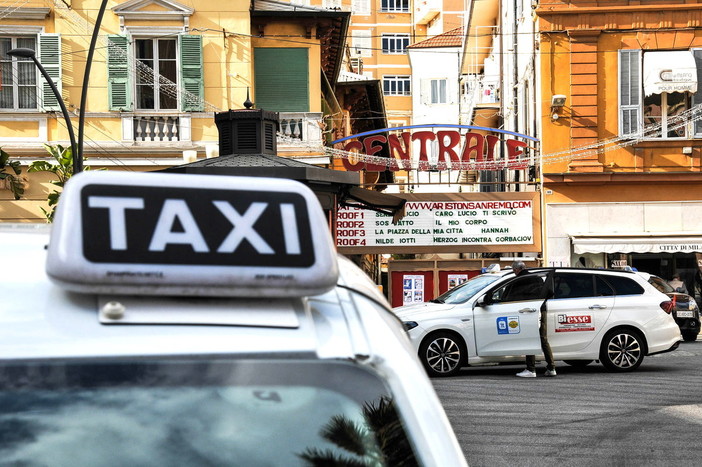 Sanremo: troppi cantieri in città, i tassisti minacciano lo sciopero ad agosto