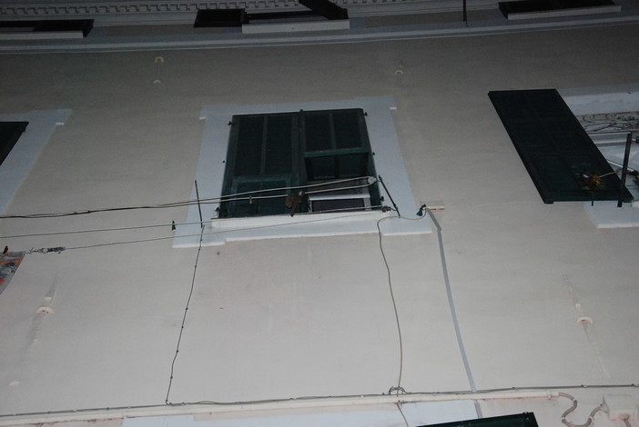 Sanremo: si butta dalla finestra di casa in via Palma, 67enne ricoverata in gravissime condizioni