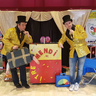 Riva Ligure: questa sera in piazza Ughetto spettacolo di magia per bambini con i 'Tre...mendi's' Riva Ligure: questa sera in piazza Ughetto spettacolo di magia per bambini con i 'Tre...mendi's'