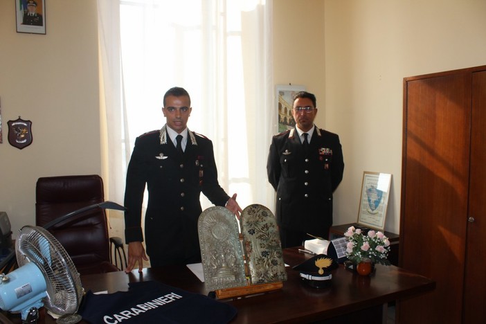 Imperia: I Carabinieri del nucleo Radiomobile ritrovano un importante reperto sacro rubato 4 mesi fa a Genova