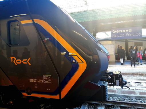 Ferrovie italiane, Trenitalia: sono 17 i nuovi convogli regionali in Liguria, due quelli consegnati alla Regione Ferrovie italiane, Trenitalia: sono 17 i nuovi convogli regionali in Liguria, due quelli consegnati alla Regione