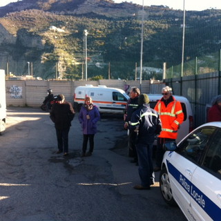 Ventimiglia: iniziato il trasferimento dei cani da Peglia, Danilo Roda si scaglia contro tutti Ventimiglia: iniziato il trasferimento dei cani da Peglia, Danilo Roda si scaglia contro tutti