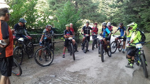 Pigna: grande successo di partecipanti ieri per il primo raduno di mountain bike ‘Torarando'