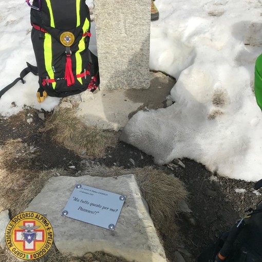 Una targa a ricordo di Stefano Zavaglio sul monte Pietravecchia: era morto a dicembre a 60 anni