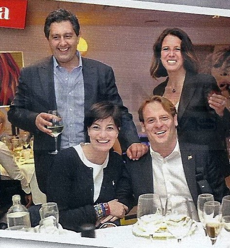 Il candidato imperiese Marco Scajola ritratto su 'Chi?' insieme a Giovanni Toti, Ilaria Cavo e Lara Comi Il candidato imperiese Marco Scajola ritratto su 'Chi?' insieme a Giovanni Toti, Ilaria Cavo e Lara Comi