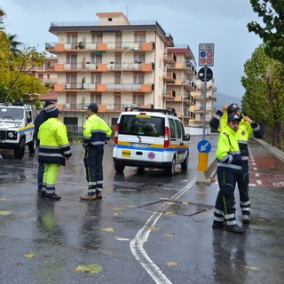 Taggia: torrente Argentina a livello di guardia, Protezione Civile e forze dell'ordine stanno monitorando Taggia: torrente Argentina a livello di guardia, Protezione Civile e forze dell'ordine stanno monitorando