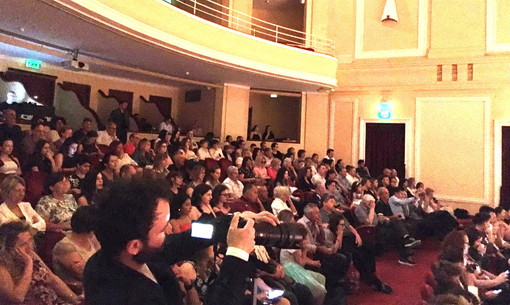 Sanremo: successo per l'evento organizzato da New Lumin’Arte al teatro del Casinò