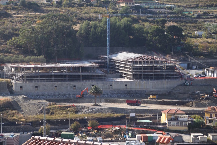 I lavori per The Mall in Valle Armea I lavori per The Mall in Valle Armea