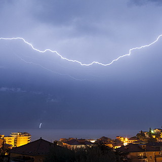 Prosegue un'estate 'strana' sulla nostra regione: nel fine settimana arriva l'afa ma... attenzione ai temporali