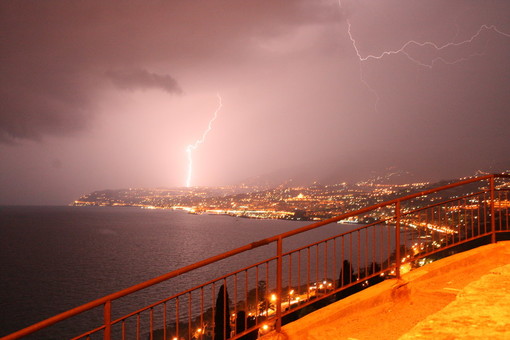 Sanremo: due lettori segnalano l'assenza di energia elettrica fino alle 7 di stamattina Sanremo: due lettori segnalano l'assenza di energia elettrica fino alle 7 di stamattina