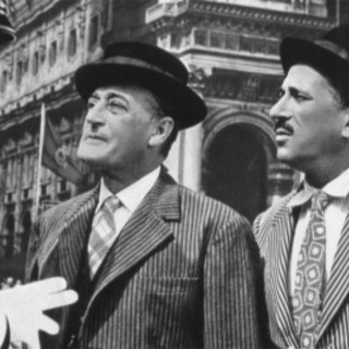 Per camminare dove dobbiamo camminare, per dove dobbiamo camminare? (Totò, Peppino e la... Malafemmina) Per camminare dove dobbiamo camminare, per dove dobbiamo camminare? (Totò, Peppino e la... Malafemmina)