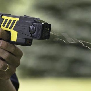 Elezioni, Lega a Sanremo: Sosteniamo introduzione taser per la Polizia Locale Elezioni, Lega a Sanremo: Sosteniamo introduzione taser per la Polizia Locale