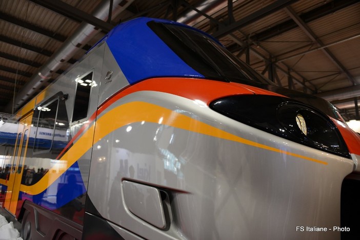 Appello di Assoutenti e pendolari "Fate arrivare i treni pop e rock alla stazione di Ventimiglia"