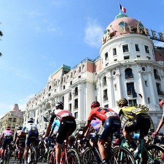 Conferma dalla Francia: il Tour si correrà regolarmente e partirà da Nizza il 29 agosto, la soddisfazione di Estrosi Conferma dalla Francia: il Tour si correrà regolarmente e partirà da Nizza il 29 agosto, la soddisfazione di Estrosi