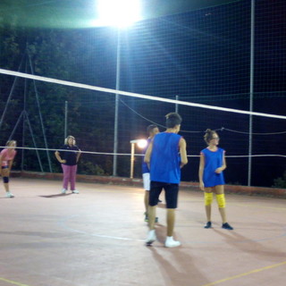 Sanremo: torneo di volley alternato a momenti di preghiera da ieri sera alla 'Villetta'
