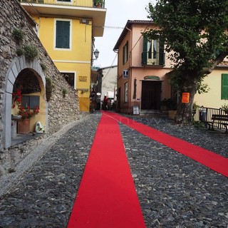 Il tappeto rosso a Triora